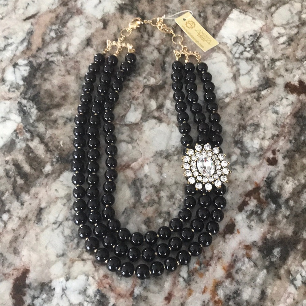 Amrita Singh statement necklace NWT